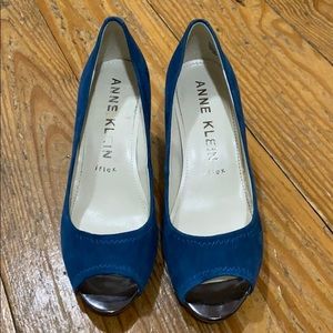 Anne Klein iFlex Indigo Blue, gently used.